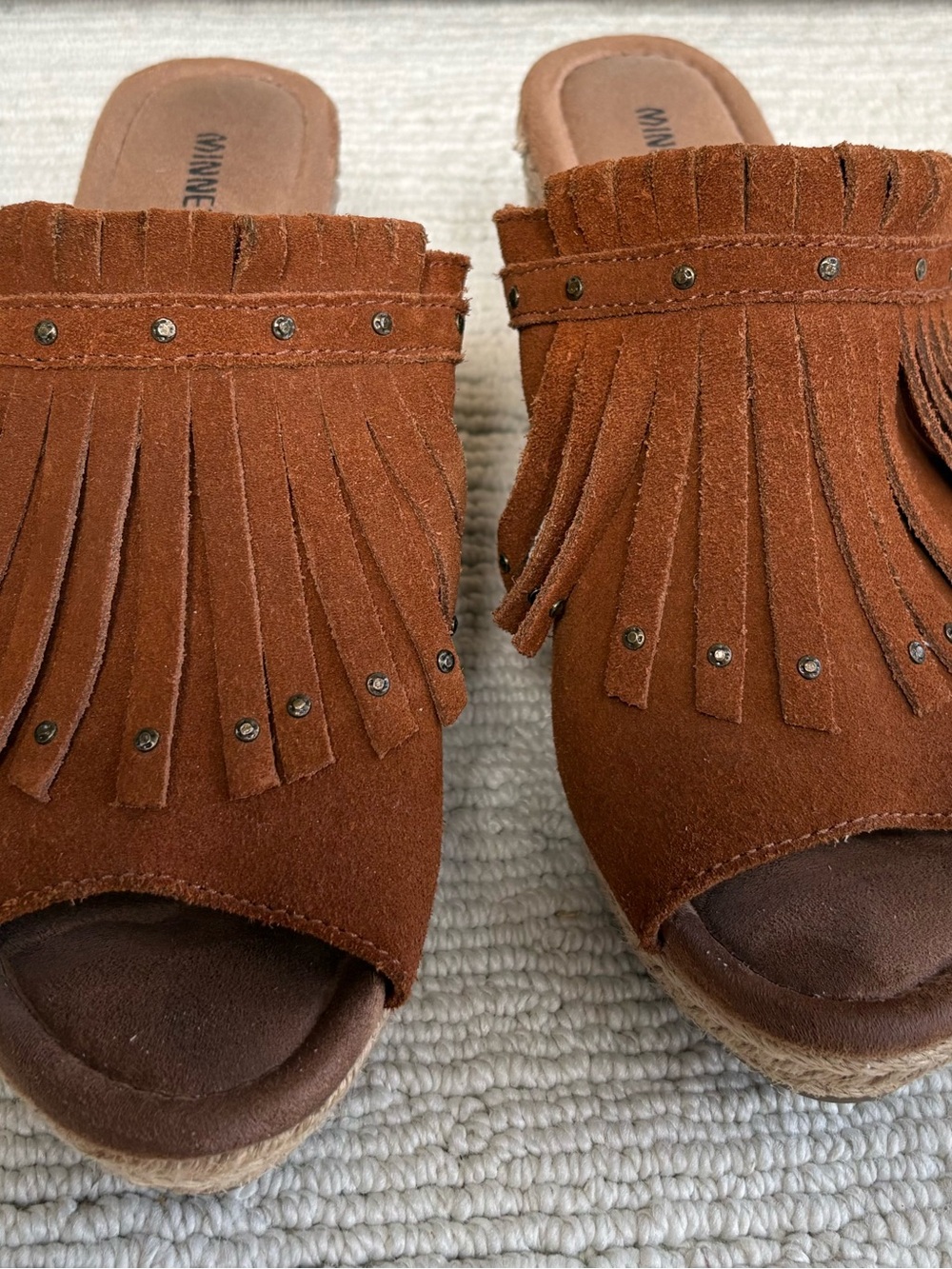 Minnetonka Brown Suede Fringe Slide Clogs